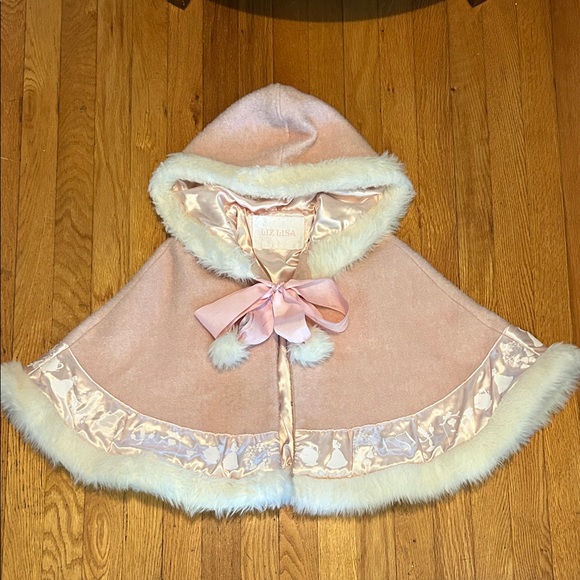 LIZ LISA Japanese Disney Beauty and the Beast Pink Cape with Fluffy Trim - Picture 1 of 11